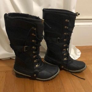 Sorel Carly 1 rain boots. Size 8.5- like new